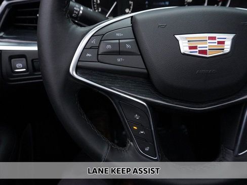 Used 2024 Cadillac XT5 Premium Luxury AWD/4WD image 6