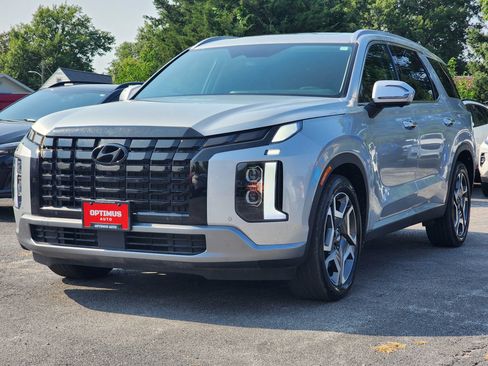 Used 2023 Hyundai Palisade Limited AWD/4WD image 3