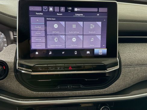 Used 2022 Jeep Compass Latitude image 18