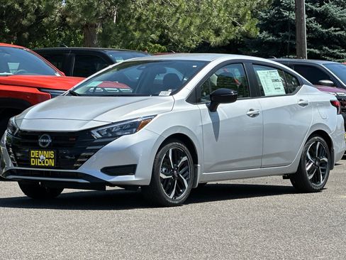 Used 2025 Nissan Versa SR w/ Trunk Package image 25