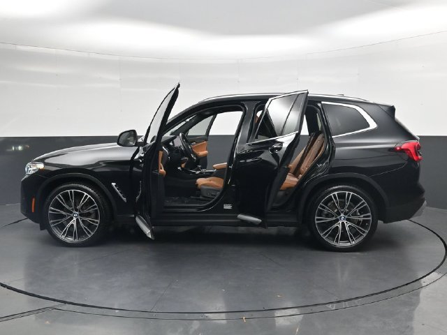 Used 2024 BMW X3 sDrive30i w/ Premium Package w/ZPA RWD image 40