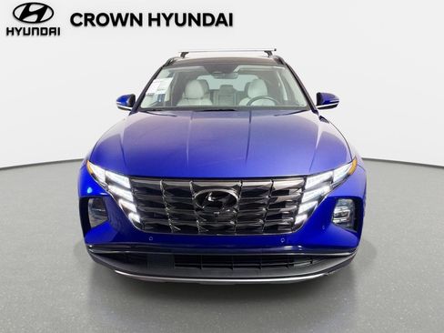Certified 2023 Hyundai Tucson Limited w/ Winter Package AWD/4WD image 2