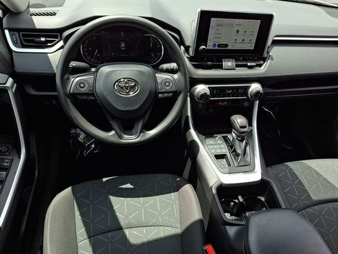 Used 2023 Toyota RAV4 XLE AWD/4WD image 11