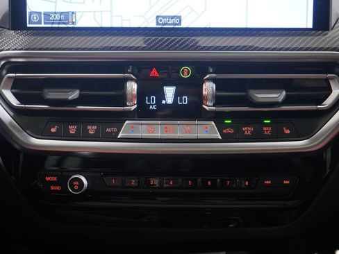 Used 2024 BMW X4 M40i w/ Premium Package image 13