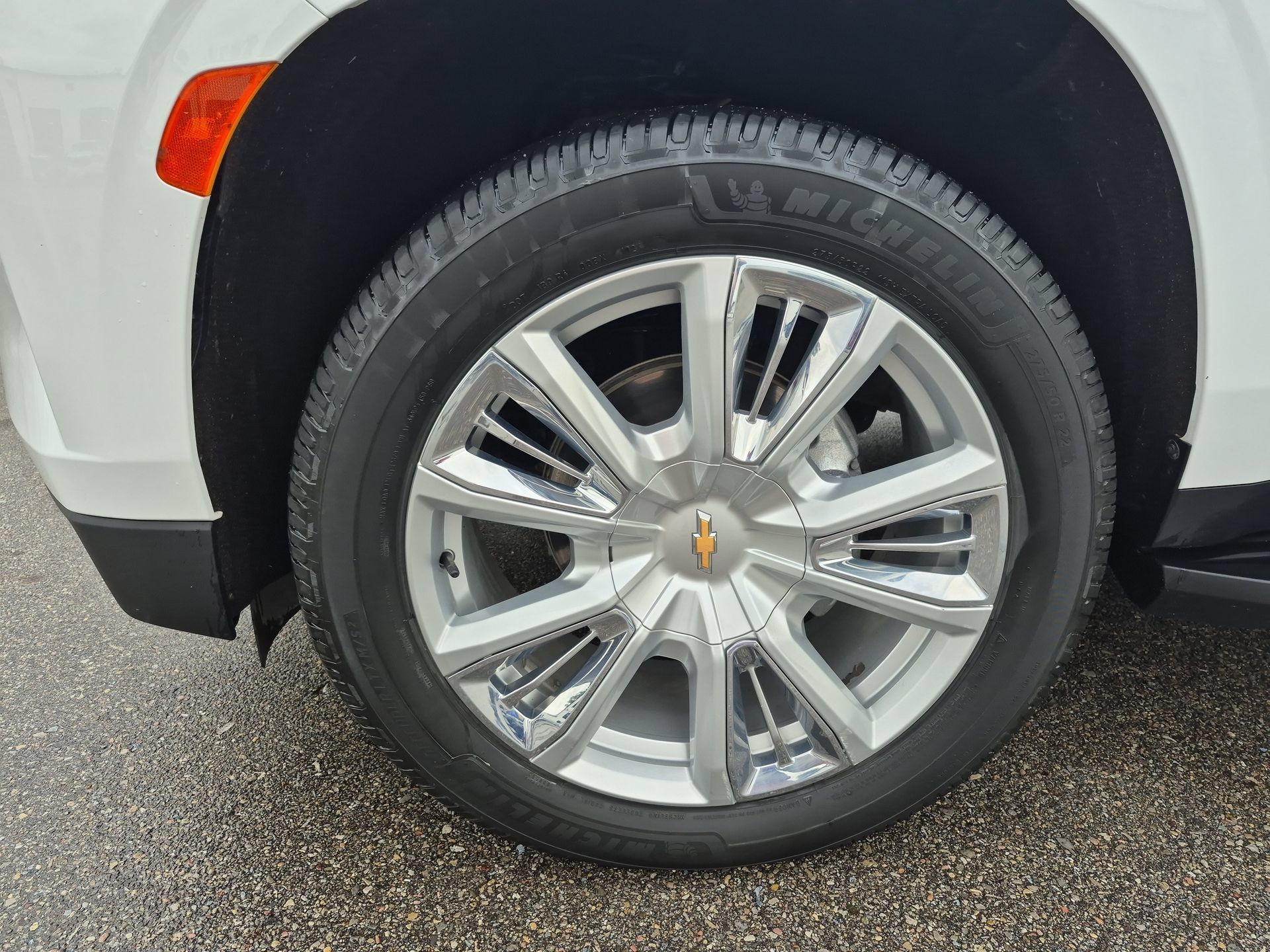 Used 2023 Chevrolet Suburban High Country AWD/4WD image 33