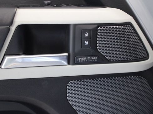 Used 2022 Land Rover Defender 110 XS Edition image 19