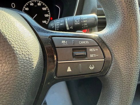 Certified 2023 Honda Pilot LX image 14