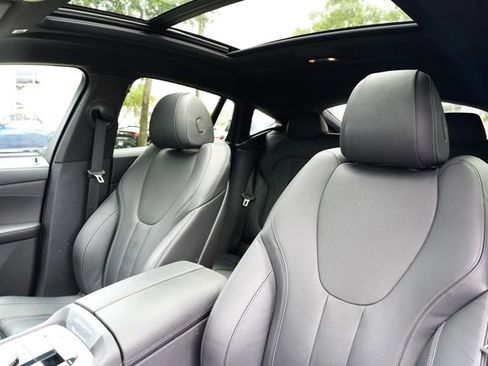 Used 2022 BMW X6 xDrive40i AWD/4WD image 25