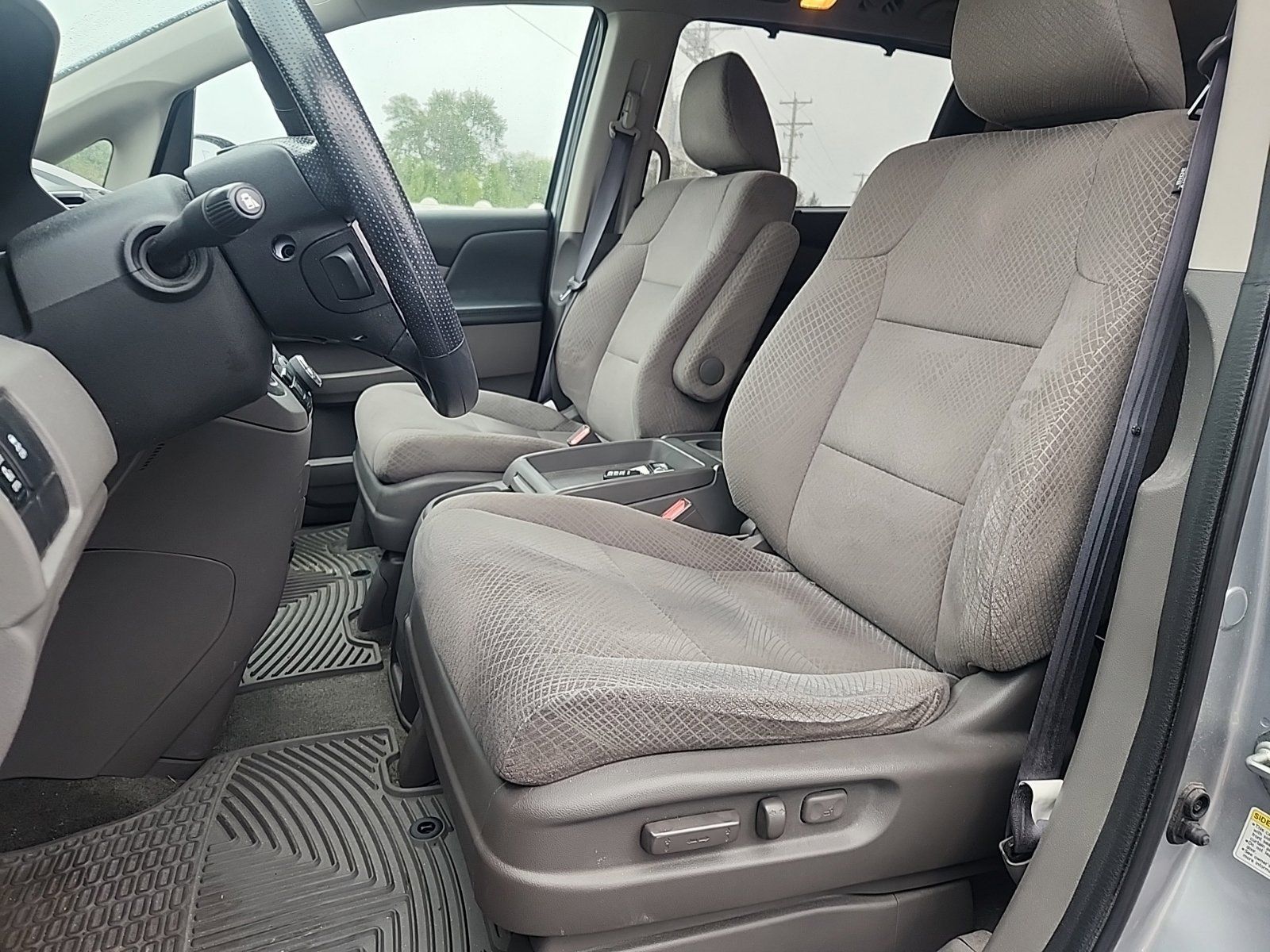 Used 2016 Honda Odyssey SE image 14