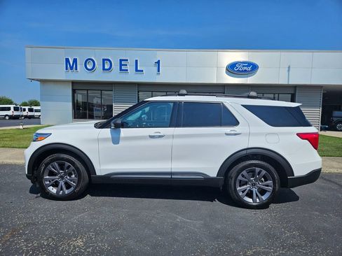 Used 2021 Ford Explorer XLT w/ Equipment Group 202A AWD/4WD image 1