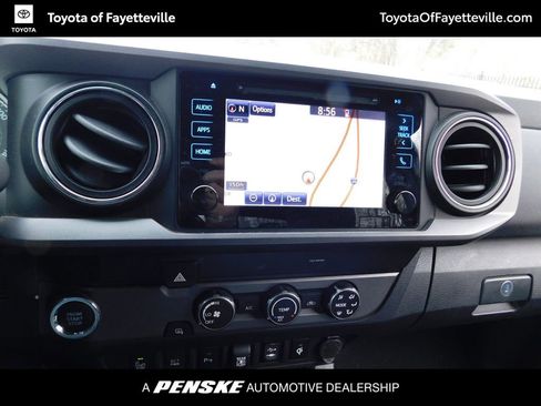 Used 2019 Toyota Tacoma TRD Sport w/ Technology Package image 9