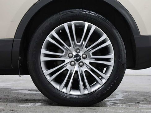 Used 2017 Lincoln MKX Reserve w/ Lincoln MKX Climate Package AWD/4WD image 37