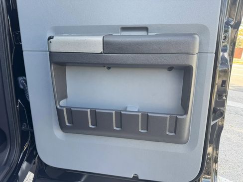 Used 2016 Ford F250 XLT w/ XLT Premium Package image 44