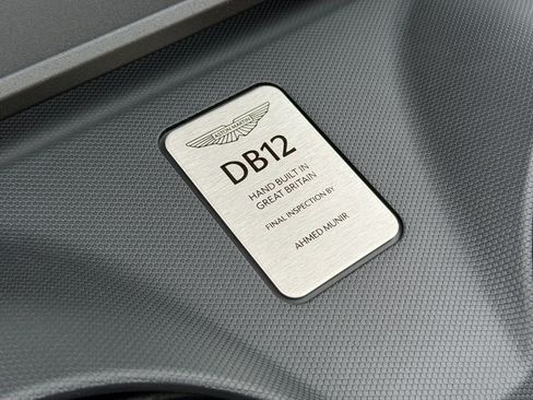 Used 2025 Aston Martin DB12 Coupe RWD image 19
