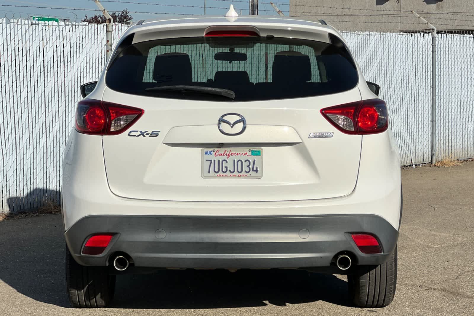Used 2016 MAZDA CX-5 Touring w/ Bose/Moonroof Package FWD image 4