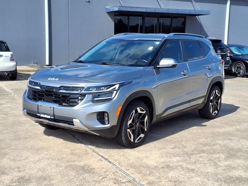 Used 2024 Kia Seltos SX AWD/4WD image 3