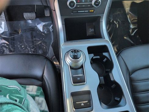 Used 2022 Ford Edge SEL w/ Convenience Package image 22