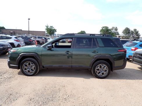 Used 2026 Subaru Outback Premium AWD/4WD image 2
