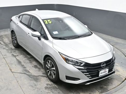 Used 2025 Nissan Versa SV w/ Trunk Package image 25