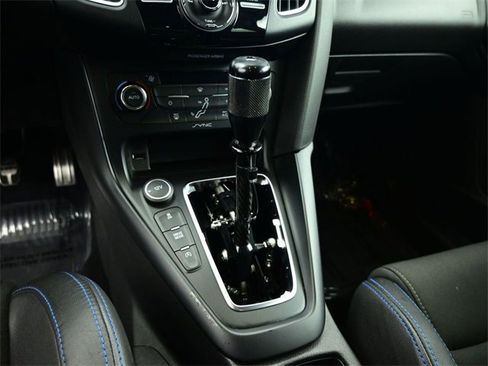 Used 2016 Ford Focus RS image 23