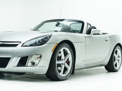 Used 2008 Saturn Sky Red Line image 9