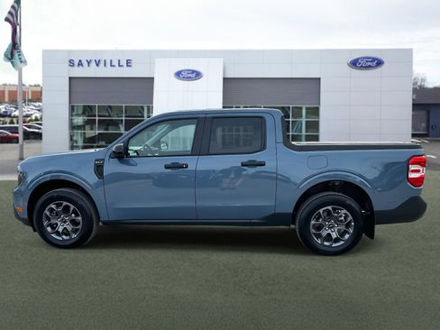 Used 2025 Ford Maverick XLT w/ XLT Luxury Package image 2