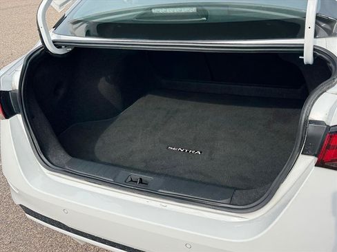 Used 2025 Nissan Sentra SV FWD image 5