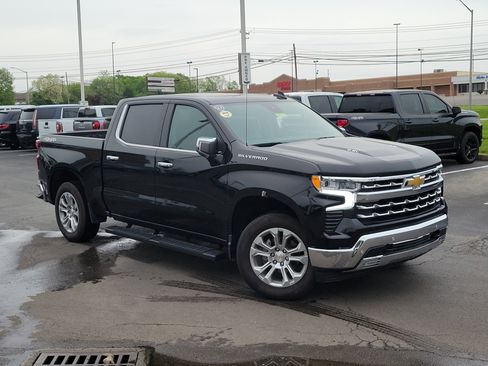 Certified 2025 Chevrolet Silverado 1500 LTZ w/ Technology Package AWD/4WD image 31