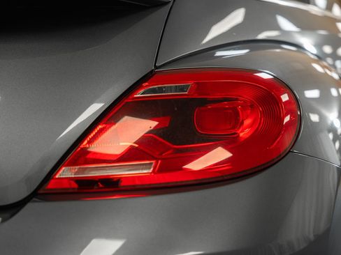 Used 2014 Volkswagen Beetle 2.5 image 7