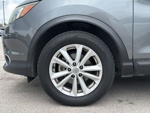 Used 2018 Nissan Rogue Sport SV w/ SV Technology Package FWD image 10