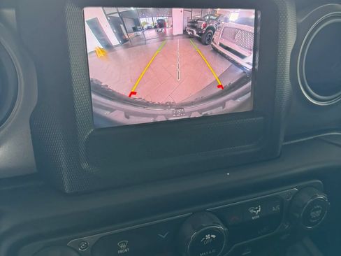 Used 2023 Jeep Wrangler Sport AWD/4WD image 25