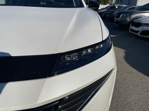 Certified 2025 Nissan Murano SV image 35