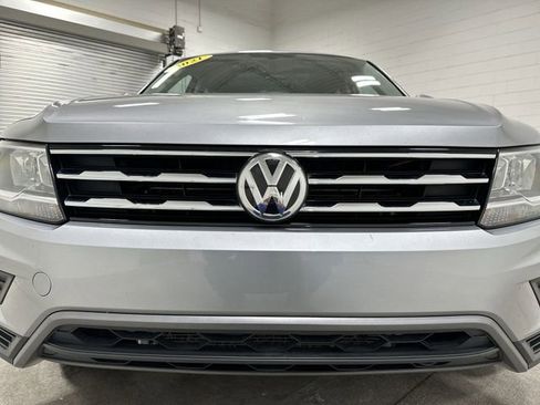Used 2021 Volkswagen Tiguan SE image 10