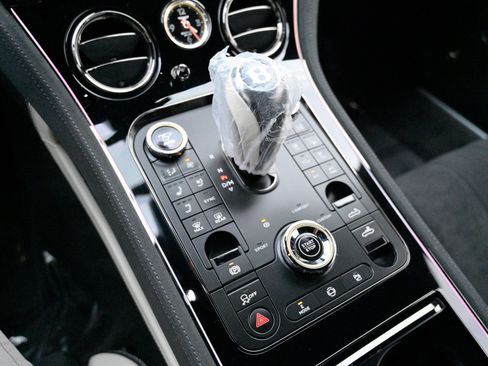 Used 2025 Bentley Continental GT Speed image 31