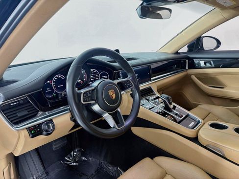 Used 2020 Porsche Panamera 4 AWD/4WD image 4