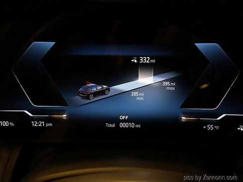 New 2026 BMW iX xDrive60 image 18