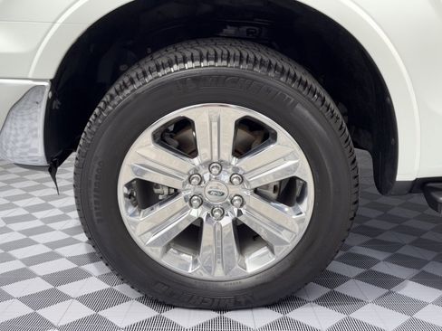 Used 2020 Ford F150 Lariat w/ Equipment Group 502A Luxury AWD/4WD image 13