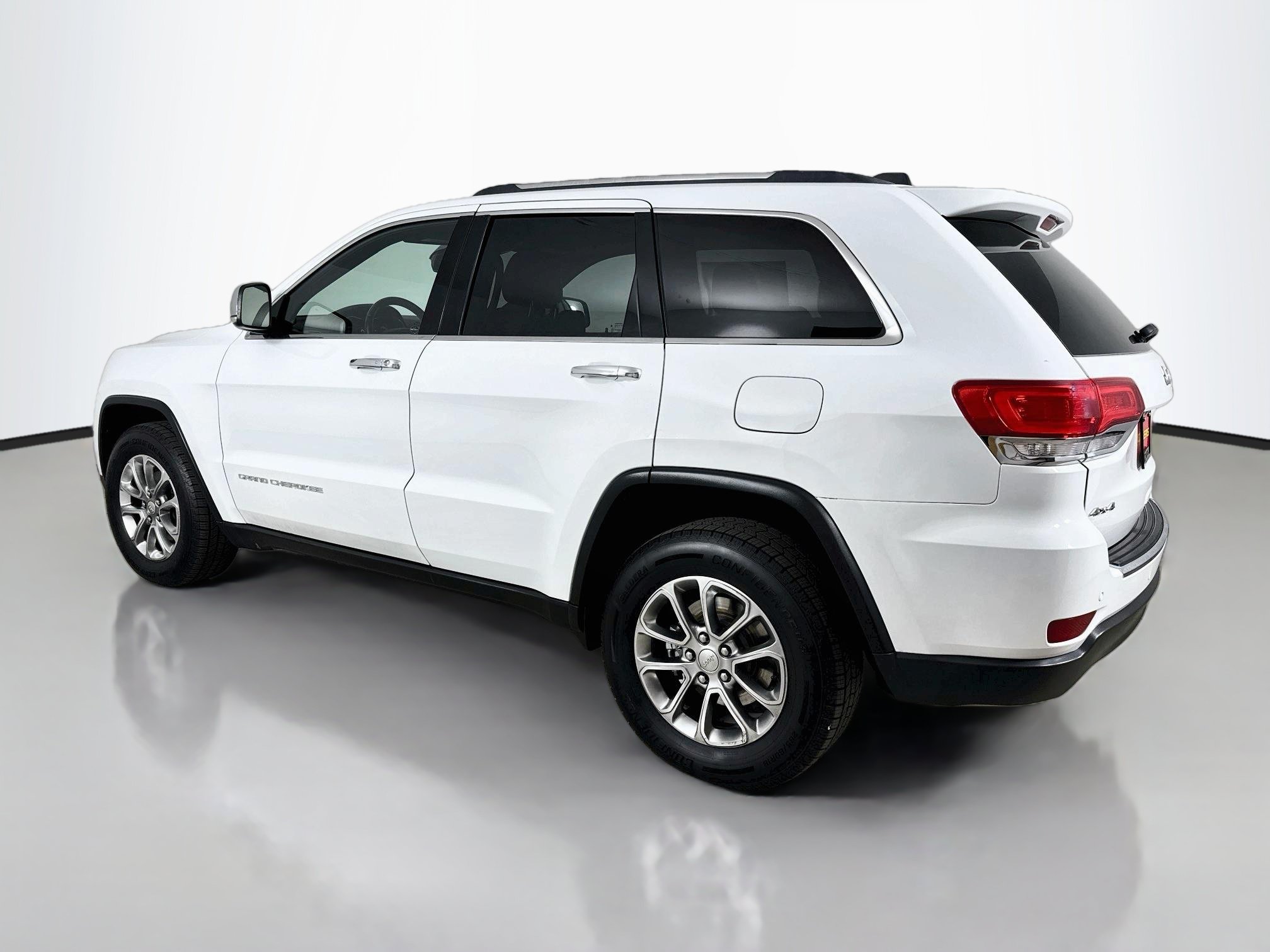 Used 2016 Jeep Grand Cherokee Limited AWD/4WD image 6