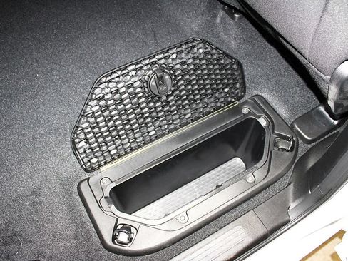 New 2026 RAM 1500 4x4 Crew Cab image 37
