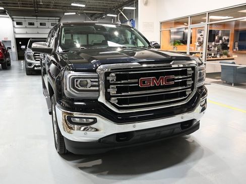 Used 2018 GMC Sierra 1500 SLT image 3