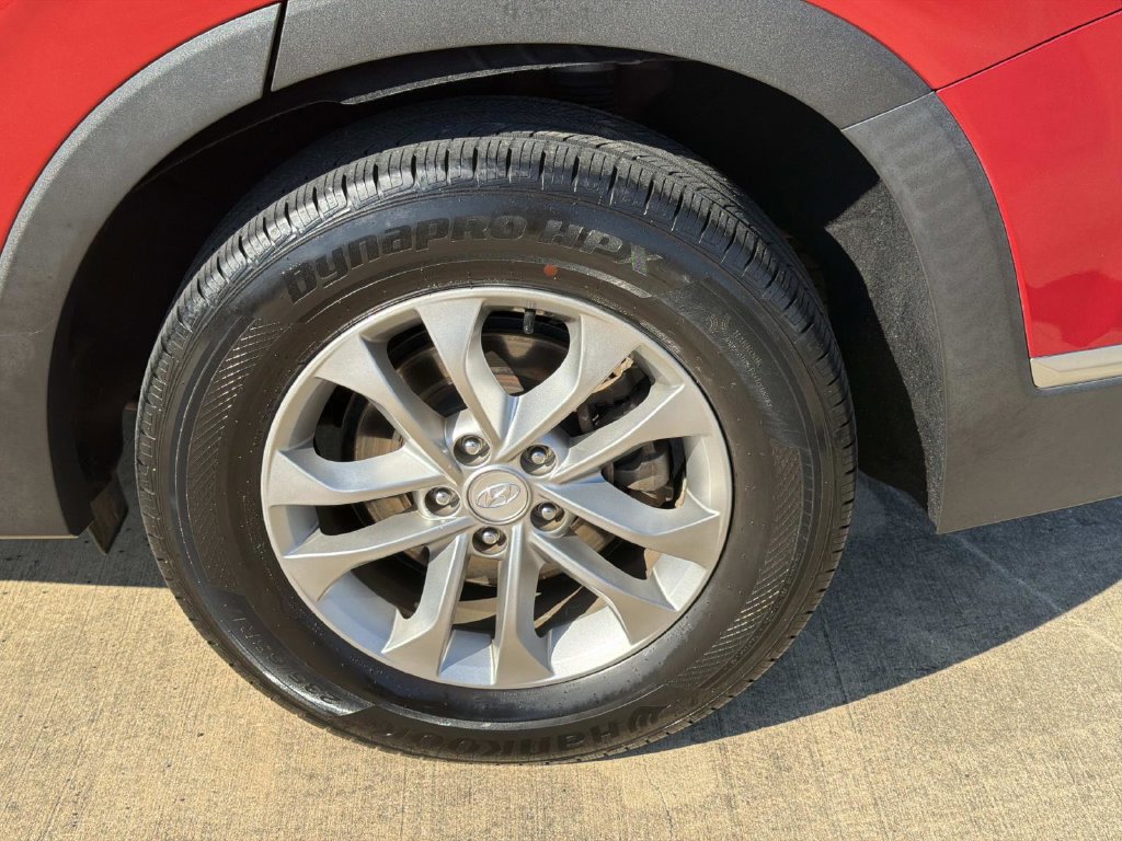 Used 2020 Hyundai Santa Fe SEL FWD image 5