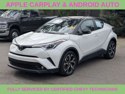 Used 2019 Toyota C-HR XLE image 10
