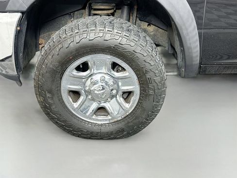 Used 2017 RAM 3500 Tradesman w/ Chrome Appearance Group image 28