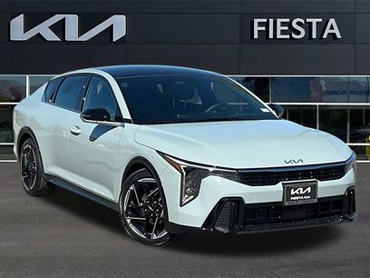 New 2025 Kia K4 EX