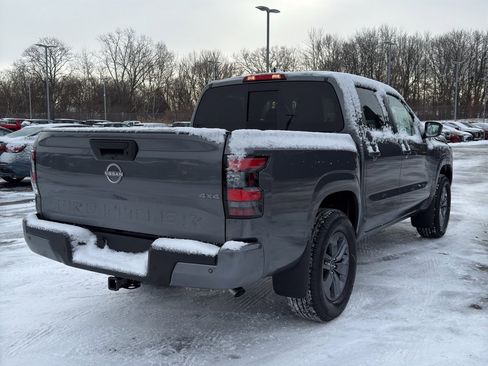 New 2026 Nissan Frontier SV image 5