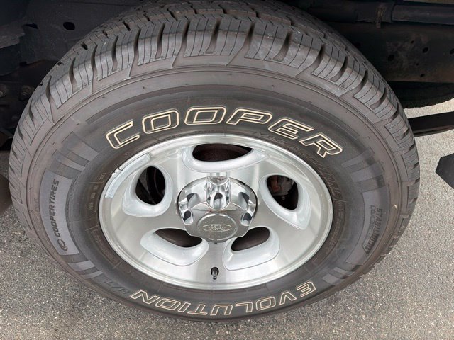 Used 2000 Ford Explorer Eddie Bauer AWD/4WD image 13