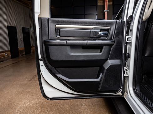 Used 2016 RAM 1500 Sport image 34