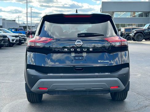Used 2023 Nissan Rogue SV AWD/4WD image 6