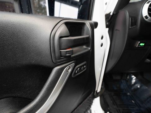 Used 2016 Jeep Wrangler Unlimited Sahara w/ Trailer Tow Group image 7