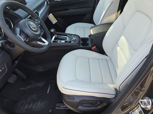 New 2025 MAZDA CX-5 AWD 2.5 S w/ Preferred Package image 14